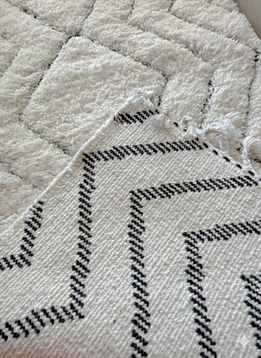 The 'Diamond Oasis' Rug : Natural & Undyed Organic Wool