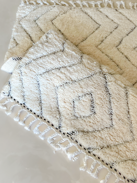The 'Diamond Oasis' Rug : Natural & Undyed Organic Wool